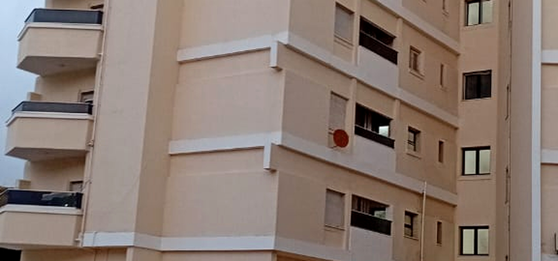 واجهة مبنى حديث